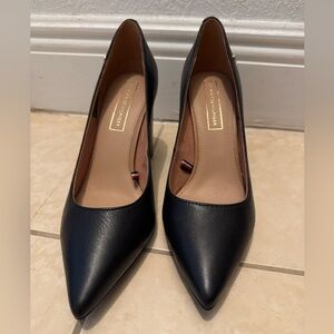 Tommy Hilfiger Black Pointed-Toe Heels